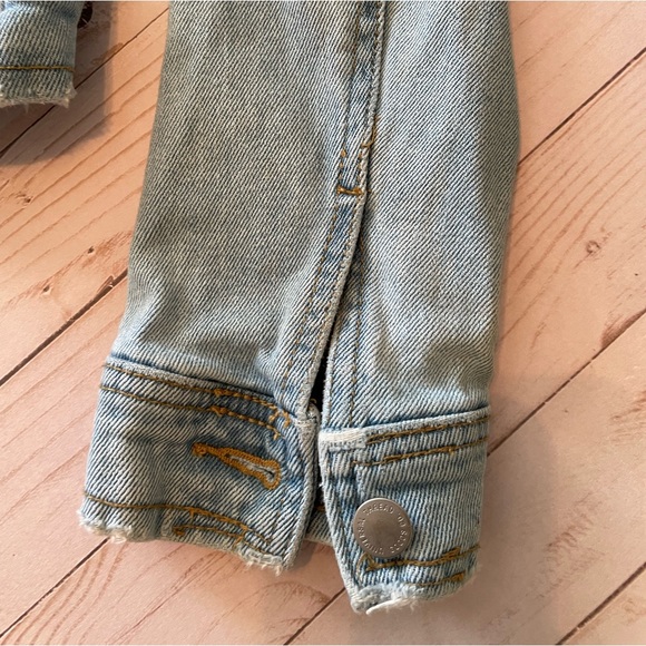 Universal Thread blue Jean jacket - Picture 7 of 10